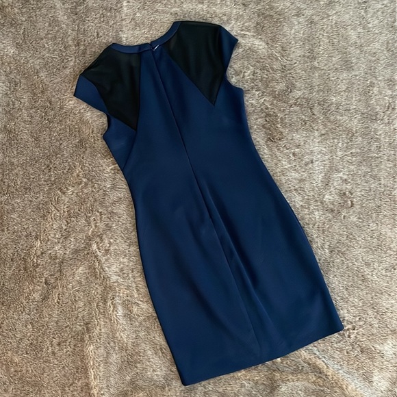 Guess Navy Blue Cap Sleeve Bodycon Dress with Black Mesh Panels Size 4 - Picture 4 of 12
